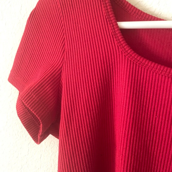 Hollister Red Baby Tee - Picture 2 of 4